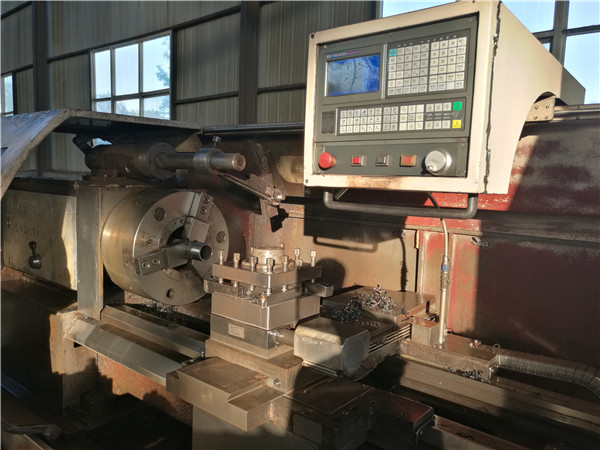 石油管加工車(chē)間