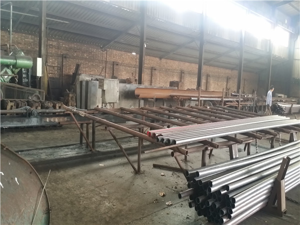 無(wú)縫管生產(chǎn)車(chē)間